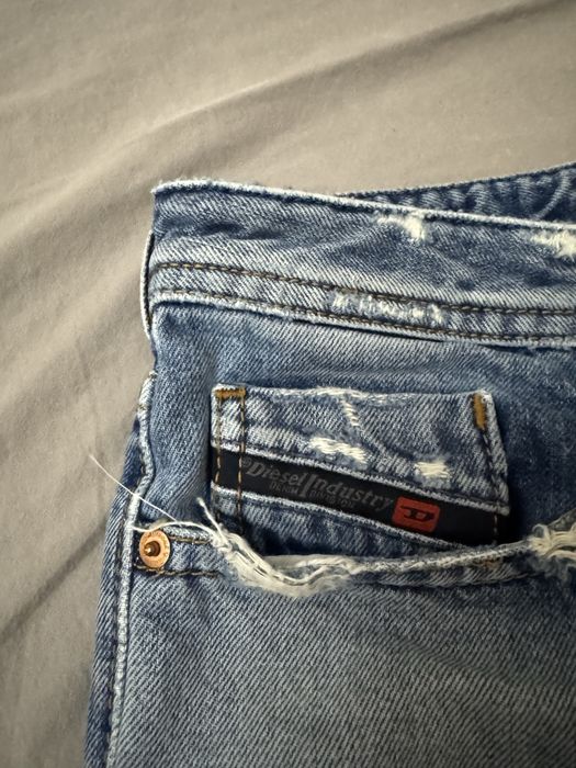 Оригинални мъжки дънки Diesel 31