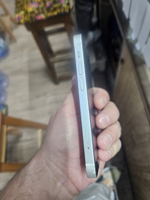 Айфон 13  mini KHA 128 гб 71 % коробка есть