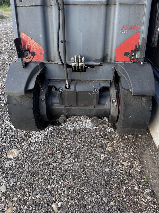 Punte fata stivuitor linde H25-H30-H35 evo