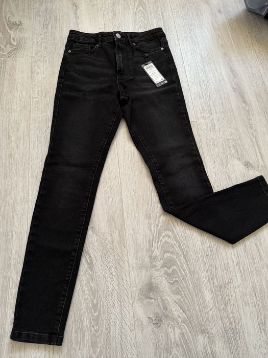 Blugi VeroModa XS (NOI)