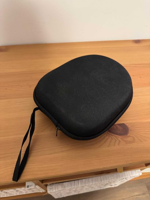 Vand casti Bose NC 700 cu husa transport