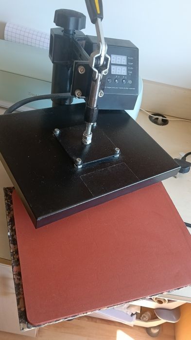 Presa termica pentru sublimare/autocolant etc