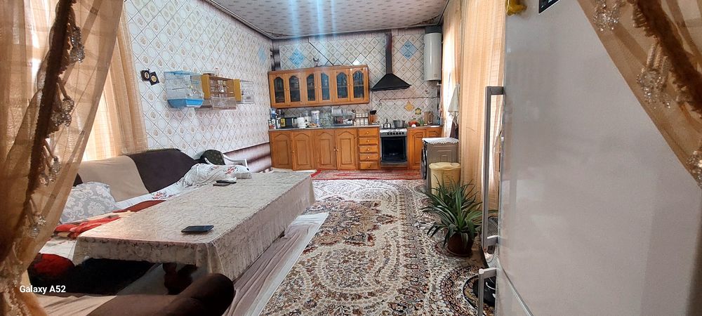 UY SOTILADI REGISTONDA non bozorchani arqasida Dari zanjir mahalasida