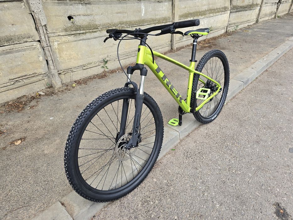 Bicicleta Trek Marlin 5 2016 roti 29" anvelope 29x2.1  mtb trekking M