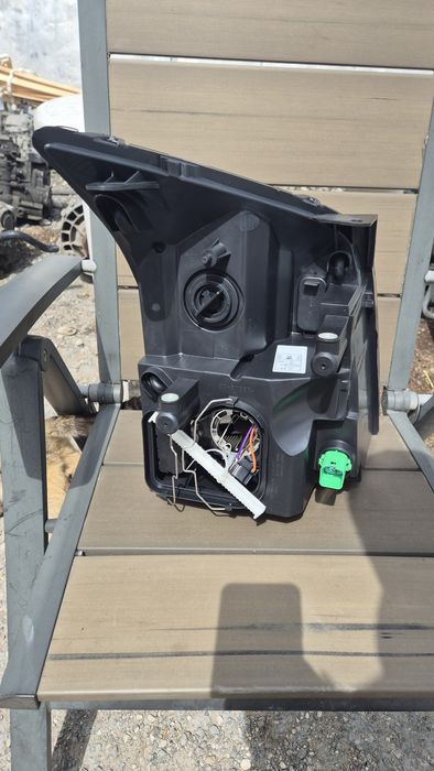 Оригинален Ляв Фар за Форд Транзит 2006- 2012г