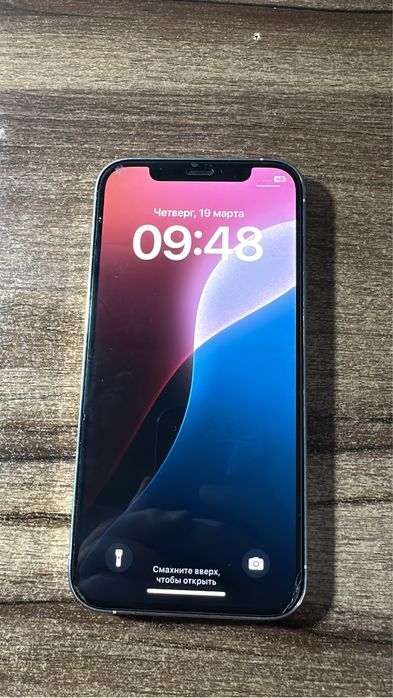 Продаётся iPhone 12 Pro в хорошем состоянии.