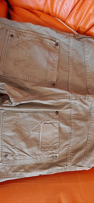 Pantalonii WRANGLER mărimea w33 L 34 calitate premium