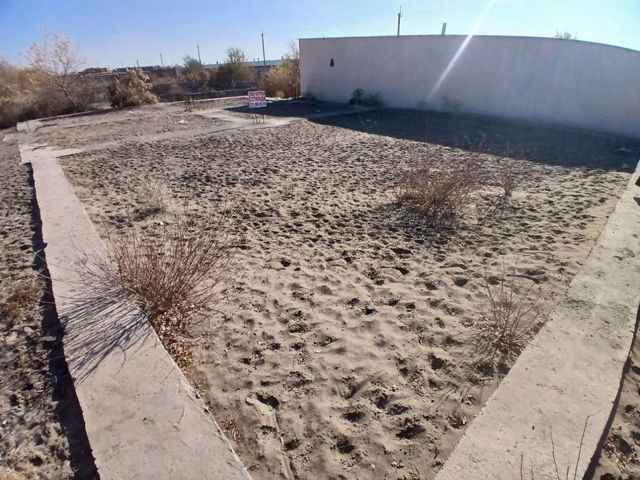 Урганч туман чотку́пир кишлогида 300м² нотурар сотилади