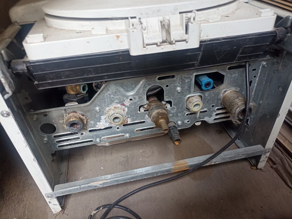 Продам котел аристон