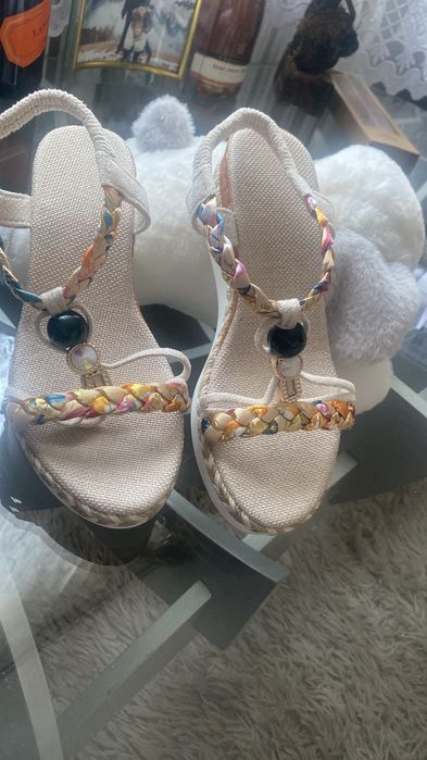 Босоножки бохо новые