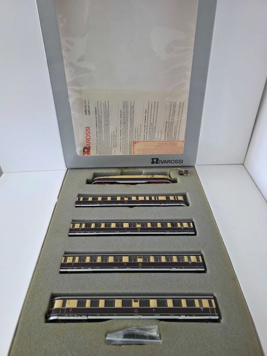 Rivarossi H0 - trenul aerodinamic Henschel Wegmann cu BR61 001