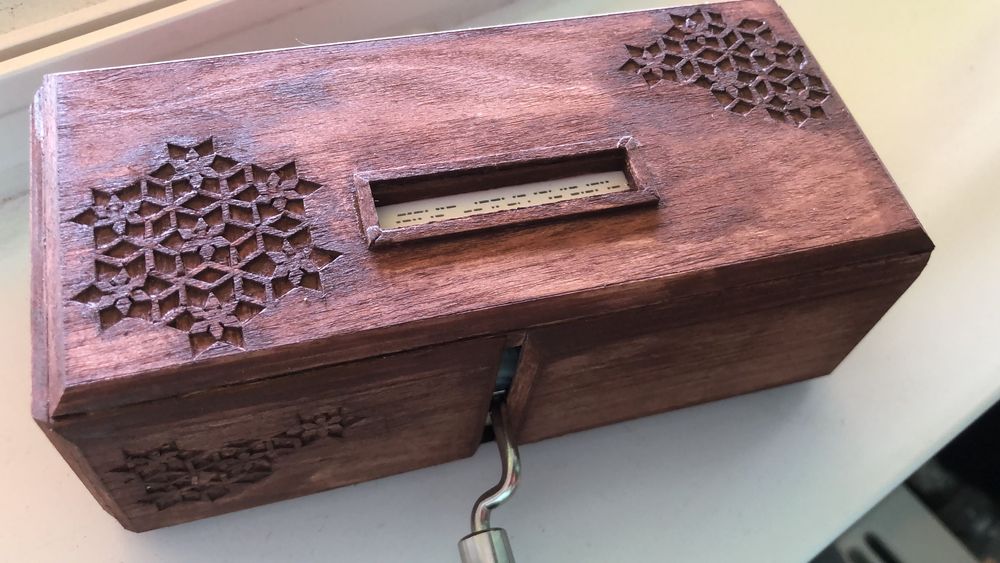 Obiecte de arta personalizate, lucrate manual, la cerere