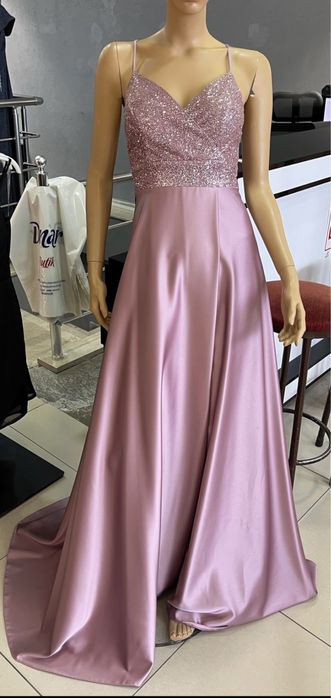 Бална рокля, официална рокля