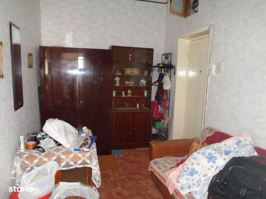 Apartament 2 camere, 109 mp CENTRU etaj 2 bloc caramida garaj, boxa