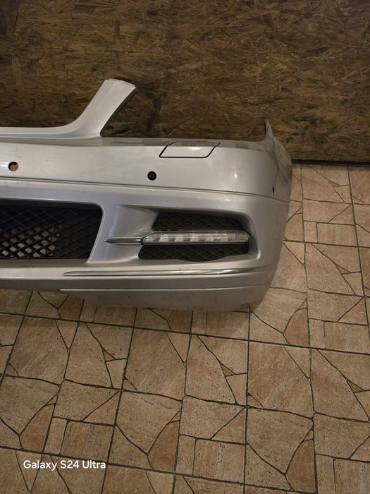 Мерцедес с 350 оборудвана предна броня прагове и задна