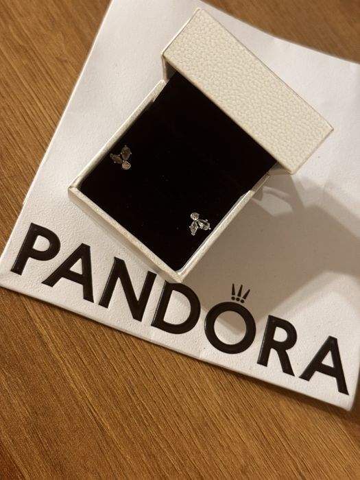 Пандора обеци Pandora