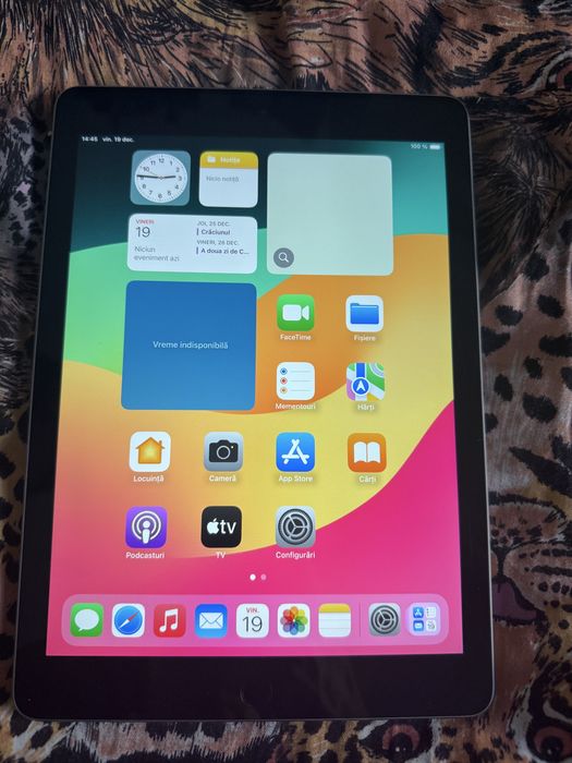 Apple iPad 6th Gen (A1893) 9.7" 128GB