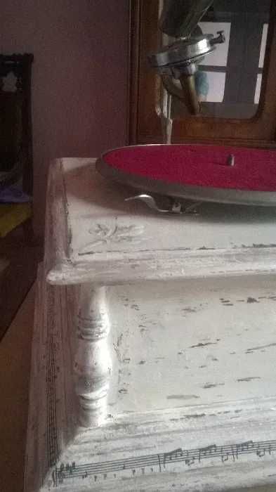 Грамофон с фуния- механичен-78 оборота