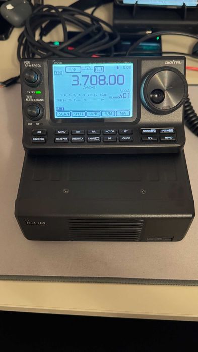 Statie radioamatori ICOM IC-7100