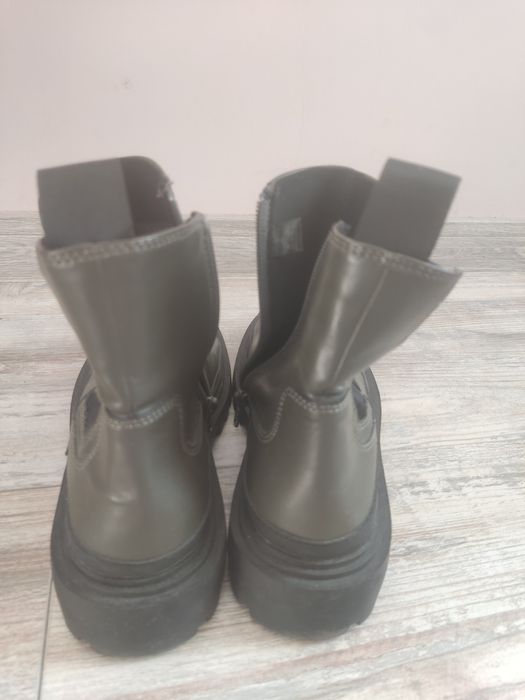 Дамски боти на ZARA