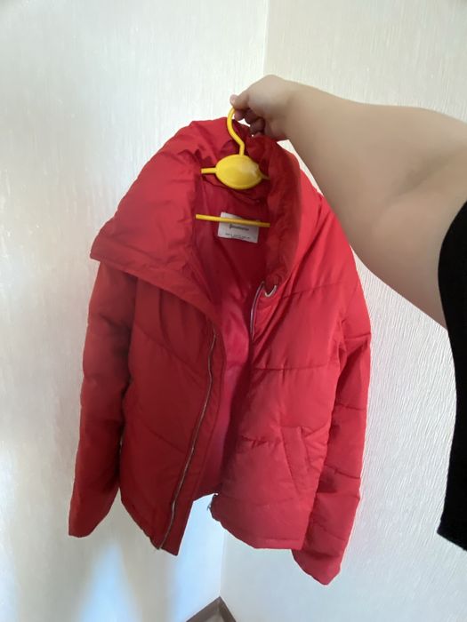 Все куртки по 2300