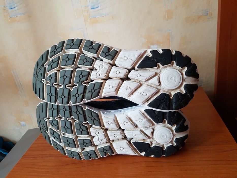 BROOKS pure Flow 5 маратонки 42 номер.