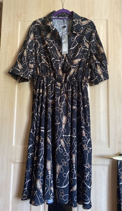 Продается новое платье