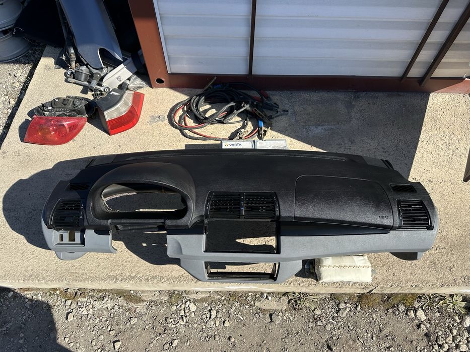 Табло със десен Airbag за BMW X5 E53