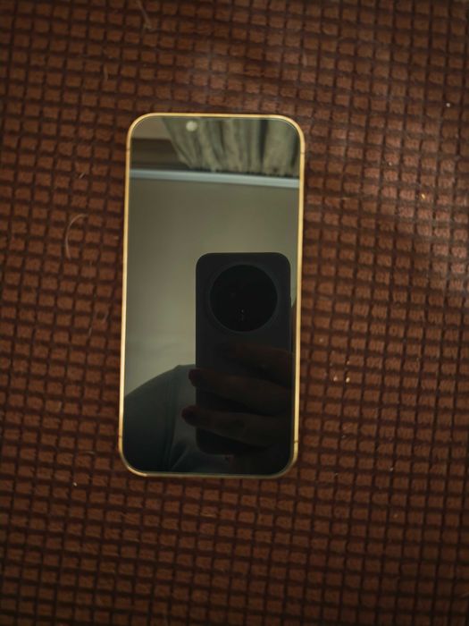 Продавам iPhone 13 pro