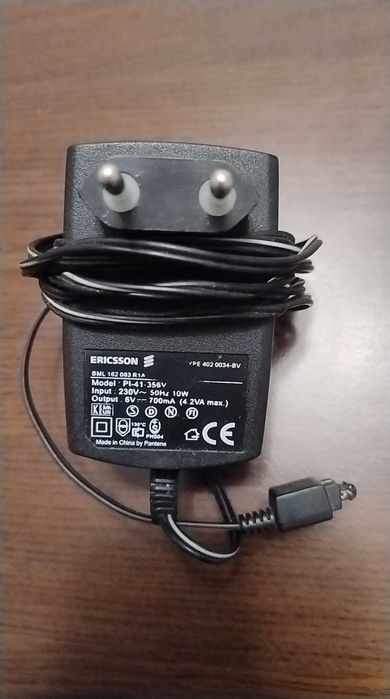 Încărcătoare pentru telefon - modelele Nokia AC-18E și Ericsson PI-41