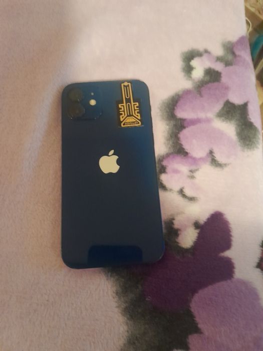 SE VINDE IPHONE 12 64 an stare perfecta de funcționare