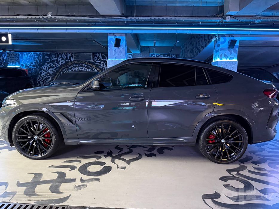 Продается BMW X6 40i 2025