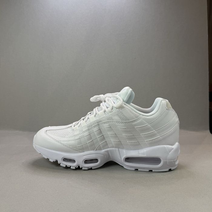 Nike Air Max 95 "Triple White"! НОВИ!