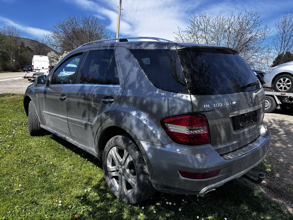 Мерцедес МЛ300ЦДИ