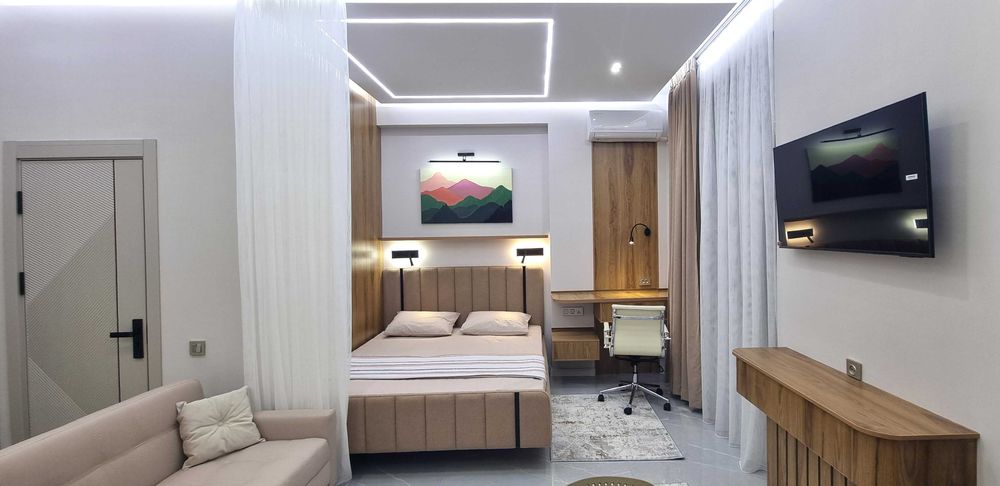 АРЕНДА Кв- Студия.   В центре   (1-ком)     Авторский Ремонт