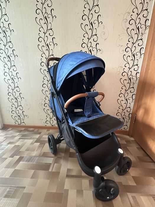 Продам детскую коляску