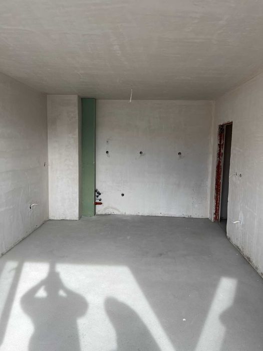 Тристаен апартамент в кв.Железник