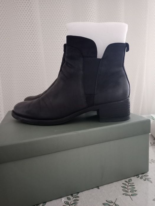 Продам на 40-41 р.нат.кож.обувь .