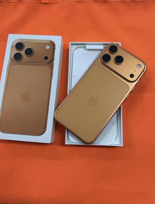 Продам iPhone 17pro max.