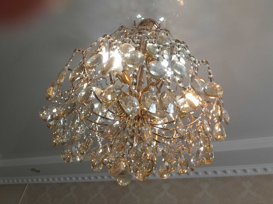 Люстра хрустальная