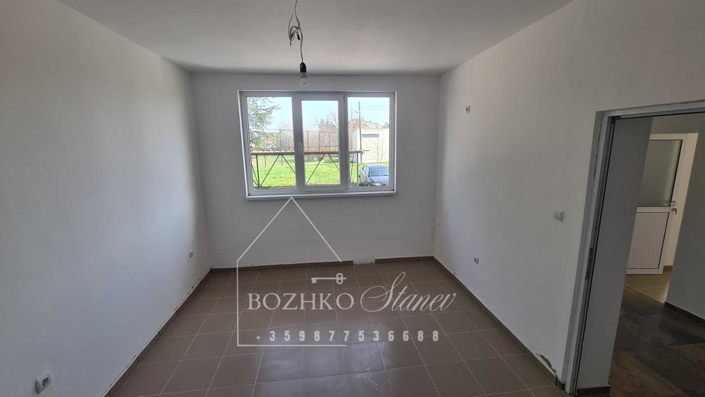 Продава се Двустаен апартамент в Долни чифлик - 60 кв.м за 800 €/кв.м - Снимка #5