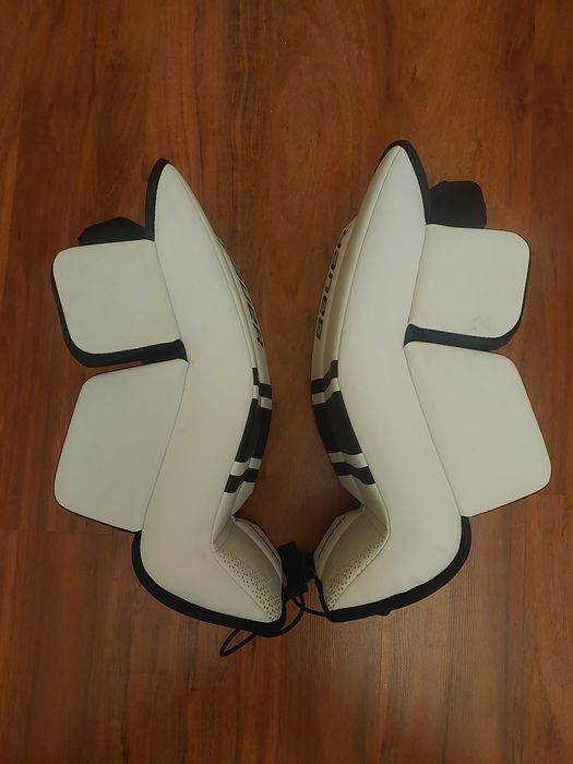 Хоккей вратарские щитки детские Bauer YTH