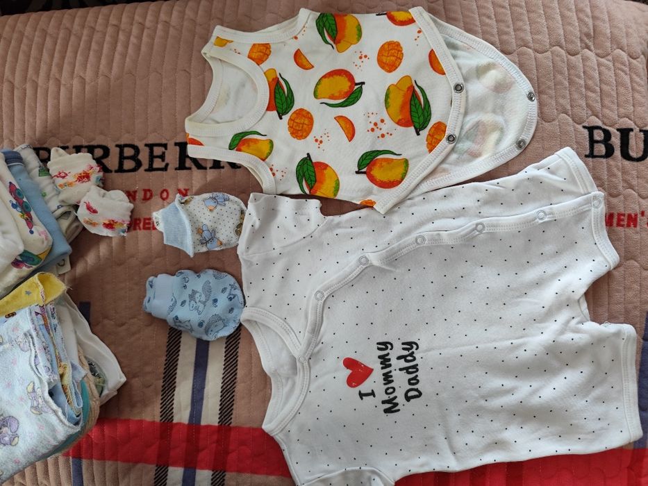 Отдам пакет детских вещей