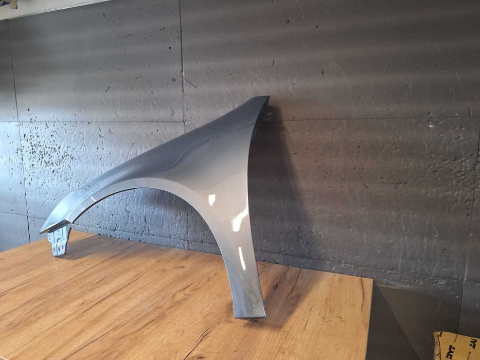 Aripa Fata Stanga VW Golf 5/V An 2004-2008 (LA6Q (Verde))