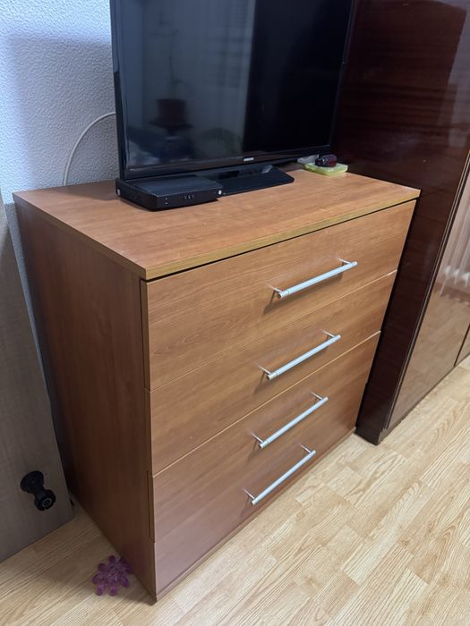 Comoda TV in stare buna