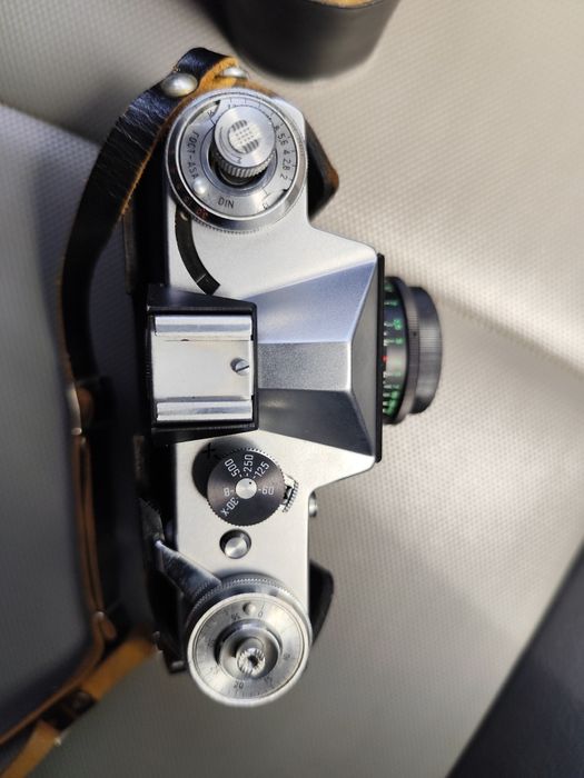 Ретро фотоапарат Зенит