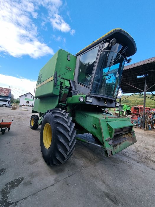 Dezmembram combina John Deere 1072