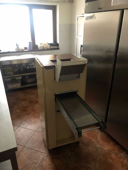Masina ,utilaj  pentru biscuiti,saratele,covrigi marca Kalmaijer