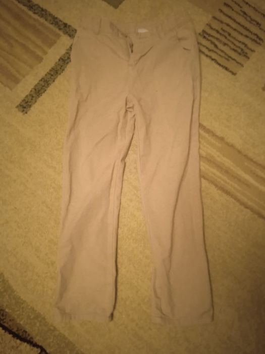 Продам жилет,джинсы,джинцовку