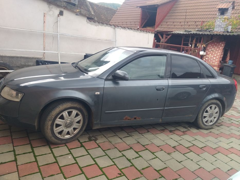 Vand Audi A4 stare funcțională sau dezmembrare